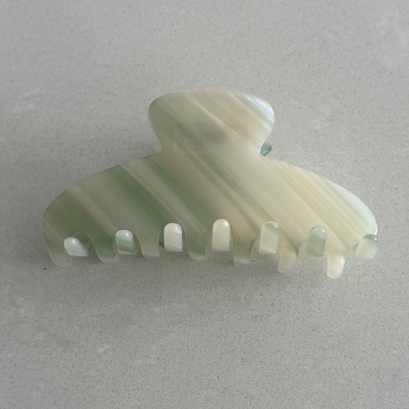 Emi Jay Big Effing Clip - Pastel Green with White Swirl - Picture 1 of 3